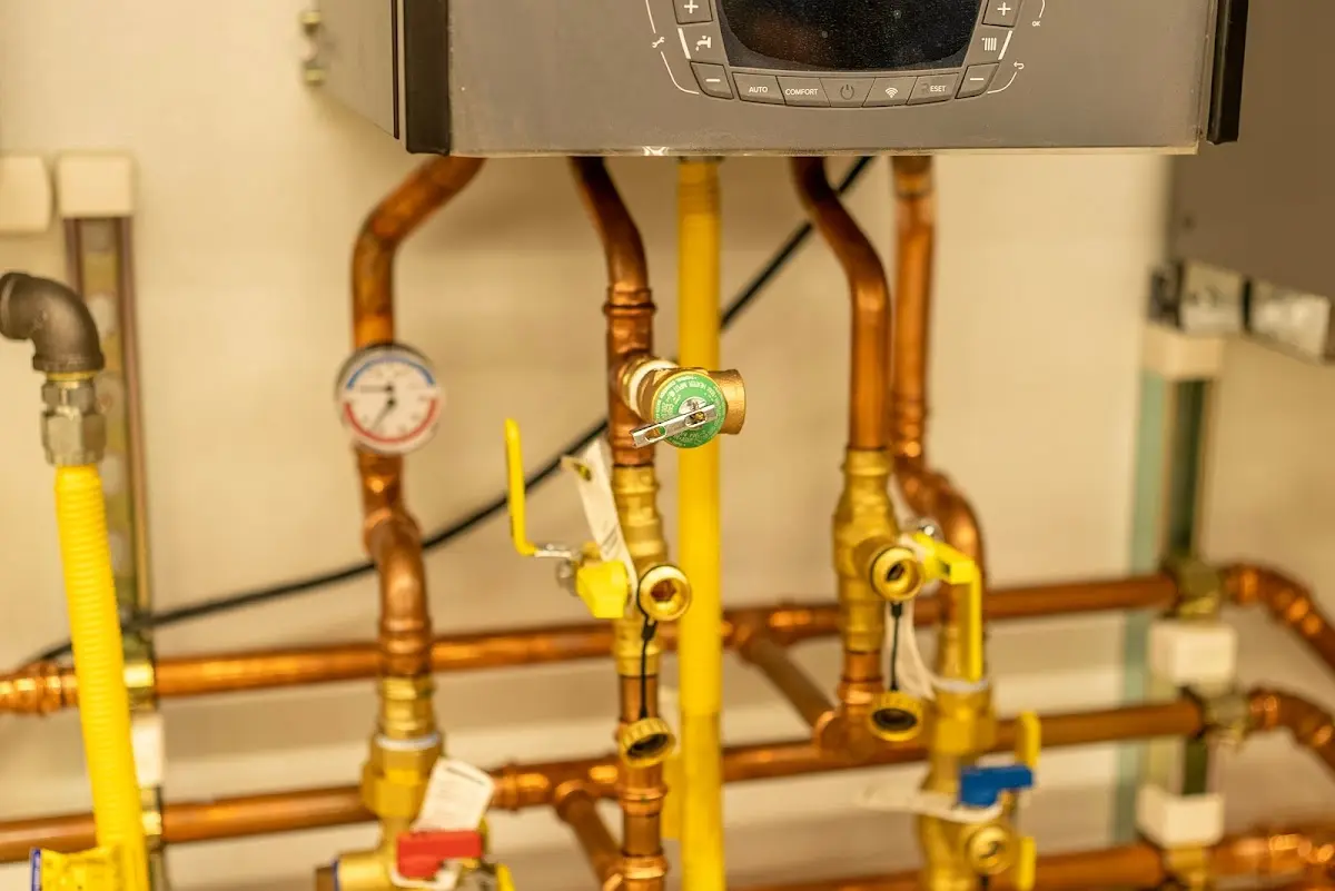 Licensed technician providing Water Heater Installation for a homeowner in Burien